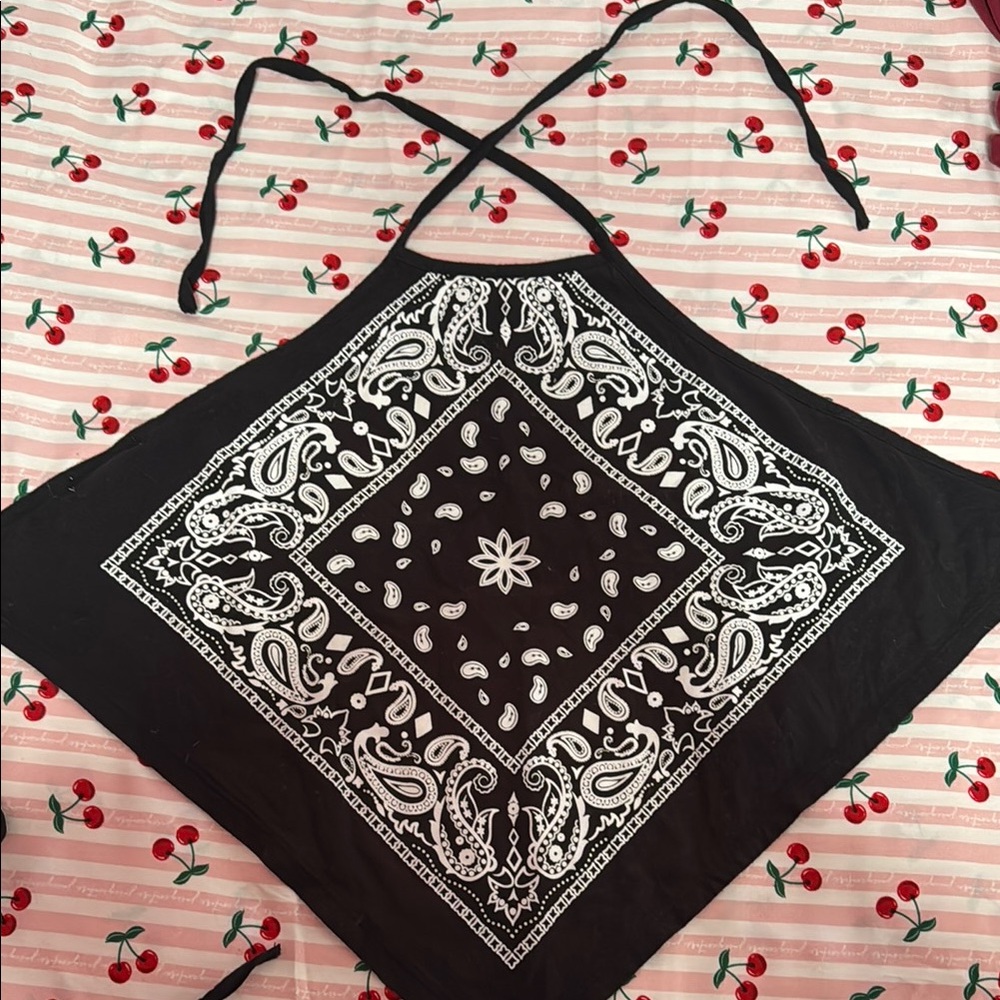 Black and White Bandana Print Women's Top